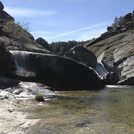 Casa Rural La Vega De Gredos Летний дом Сан-Мартин-де-ла-Вега-дель-Альберче