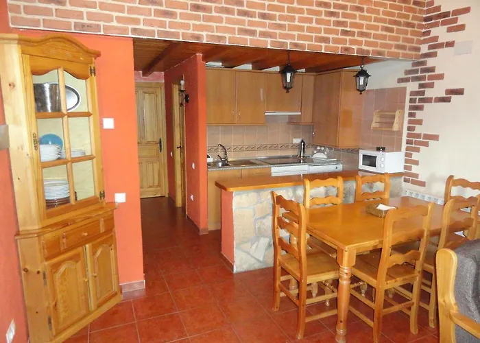 La Vega De Gredos 乡村民宿 *